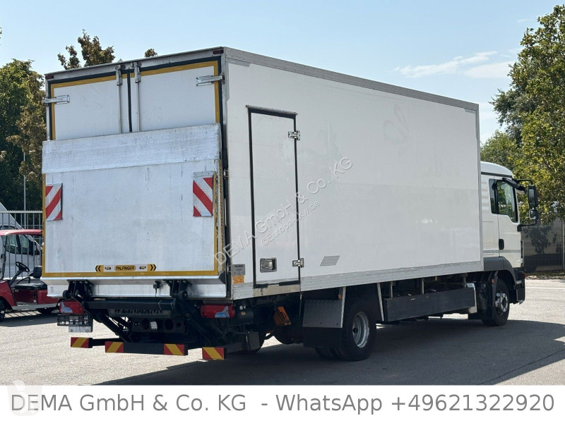 شاحنة MAN 12.250*L.Haus*Carrier*Portaltüren*LBW*
