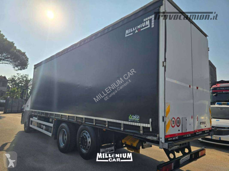 شاحنة Iveco 260S36 CENTINATO M 8,30 EURO 6