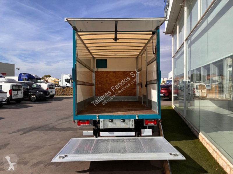 Грузовик Iveco  35S16 3.0 20m3
