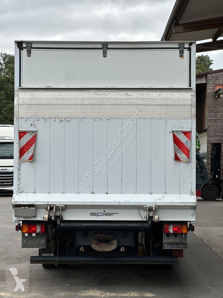 شاحنة Mercedes 818 4x2 BB Spier Koffer &...