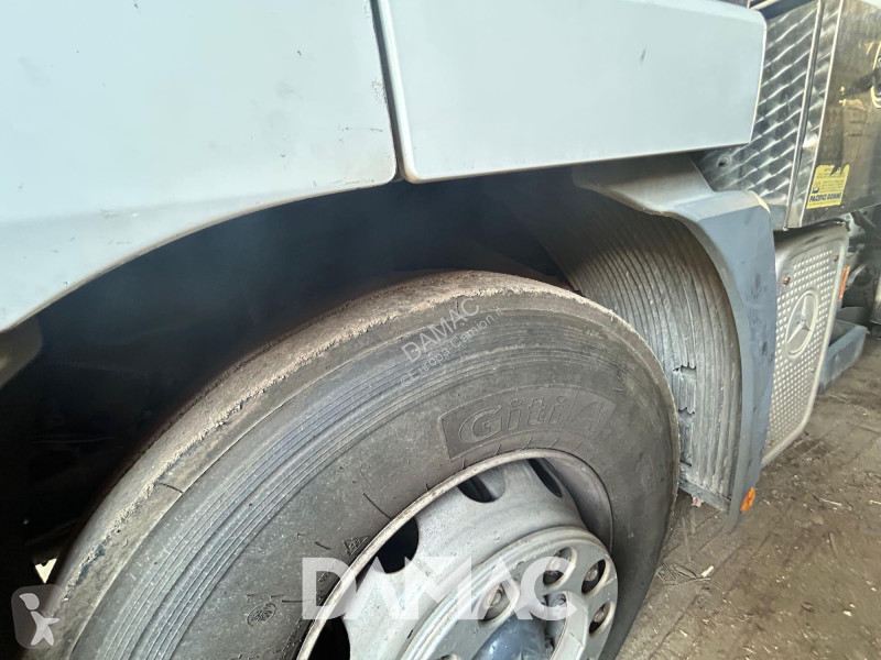 شاحنة Mercedes ACTROS