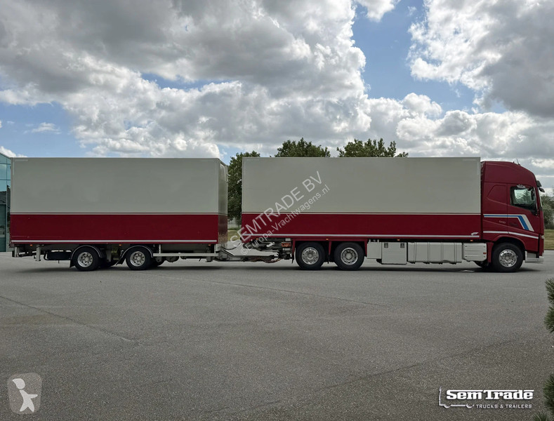 شاحنة Volvo 13500 I-PARK COOL CARRIER TRS...