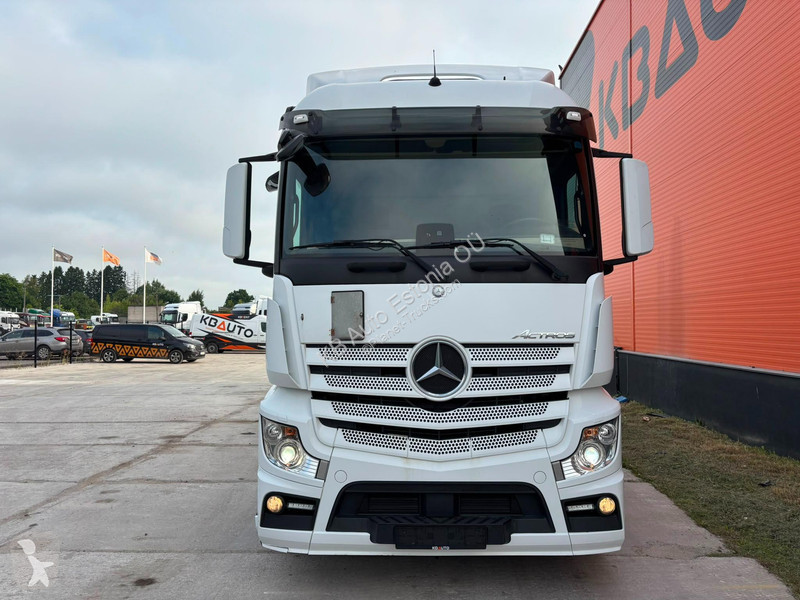 شاحنة Mercedes 2551 6x2 ADR / STREAMSPACE