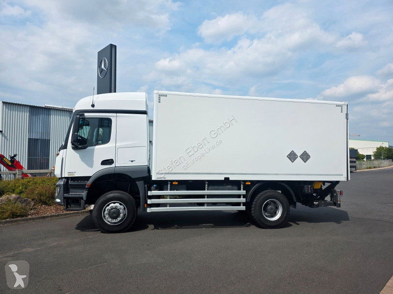شاحنة Mercedes 1827 A 4x4 LBW Tür+Treppe...