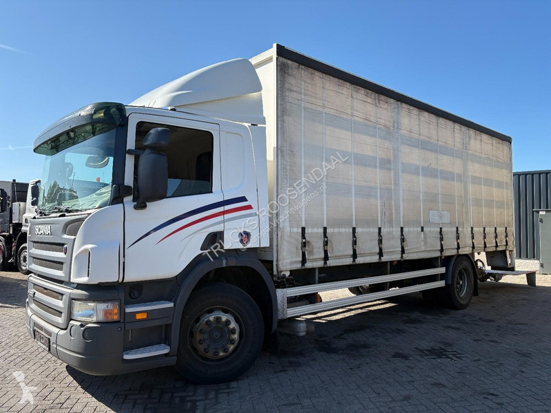 شاحنة Scania P230 + 3 PEDAS + 19t + OADIFT 1500 KG