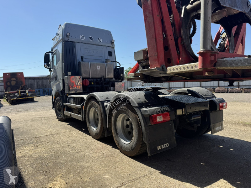 شاحنة Iveco  AS440X ON