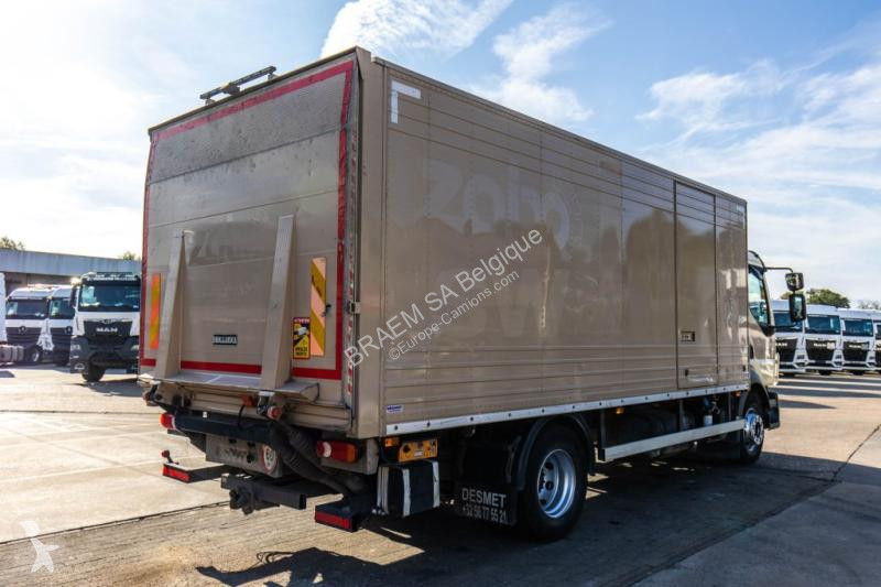 Camión Volvo 250+DHOLLANDIA 2T.