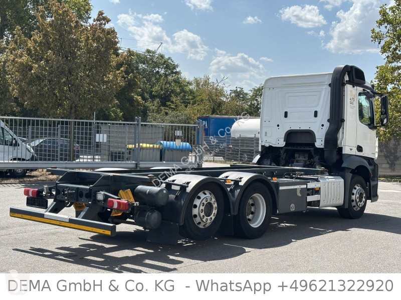 شاحنة Mercedes 2536...