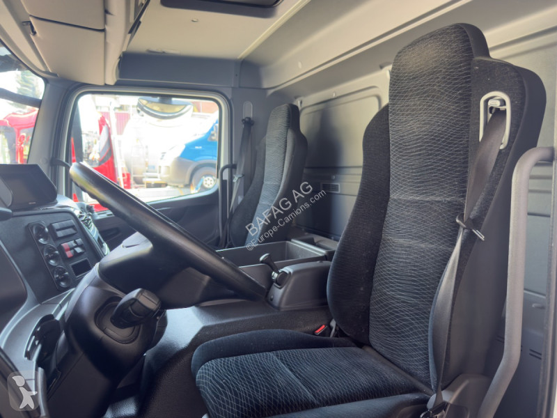 شاحنة Mercedes atego 1024