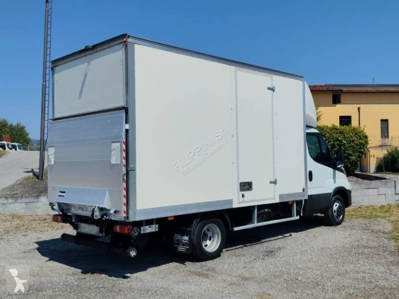 شاحنة Iveco