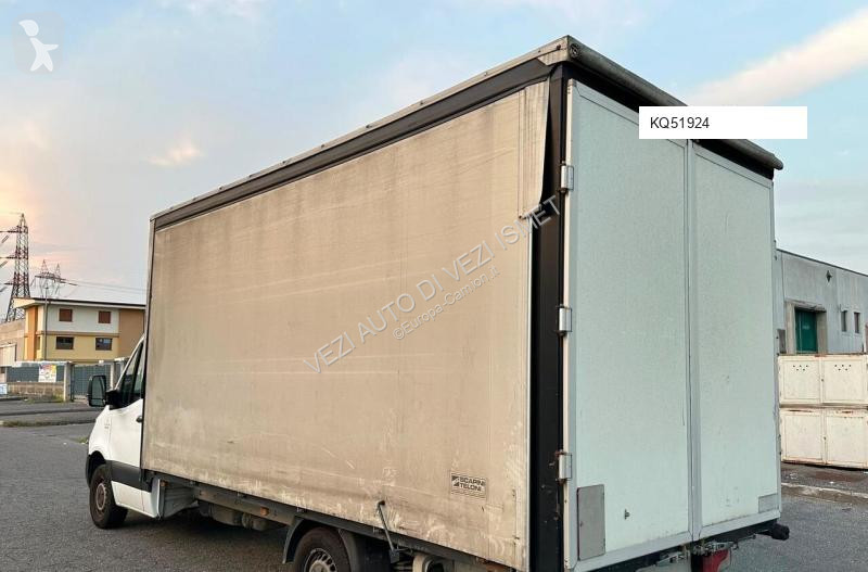 Грузовик Mercedes