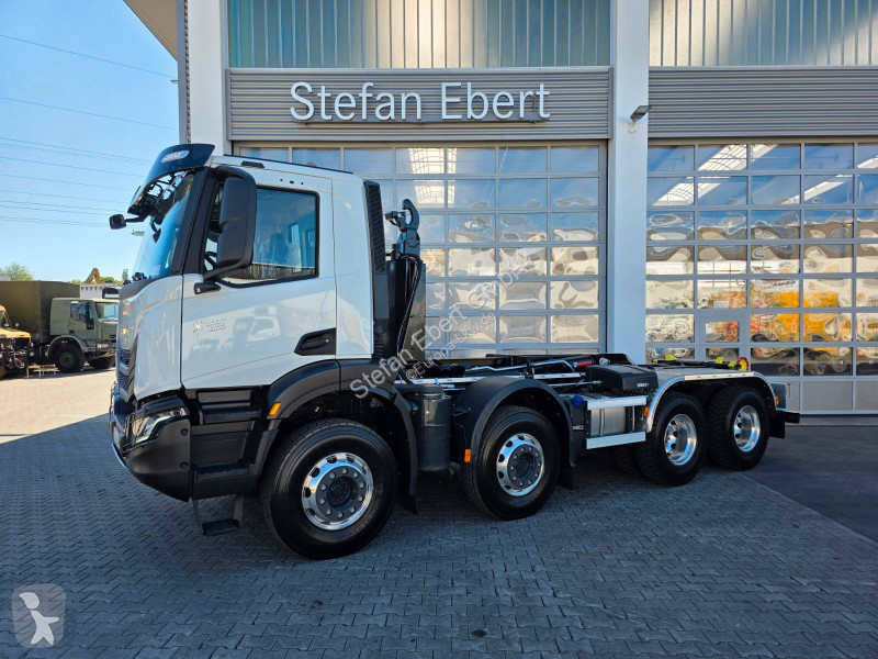 شاحنة Iveco XWay AD320X46BZ OFF 8x4 Hiab...