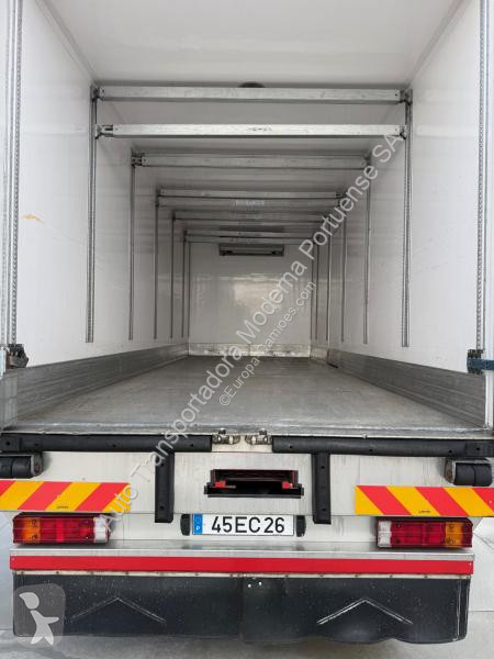 شاحنة Mercedes 1524
