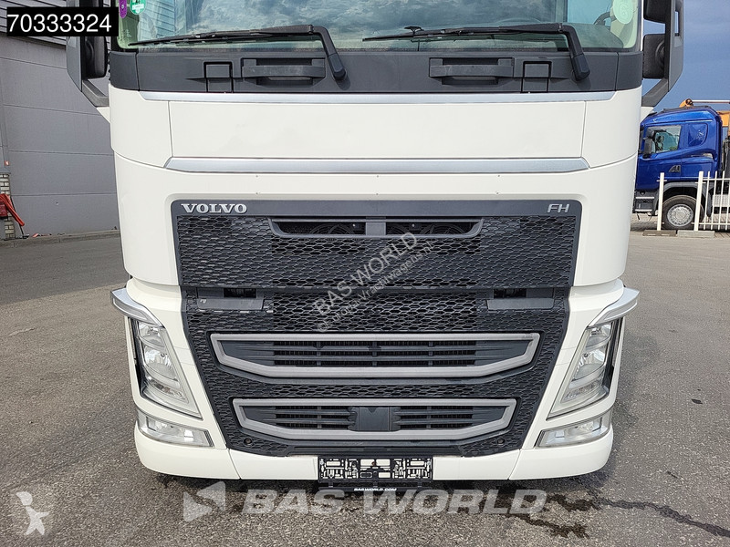 شاحنة Volvo 460  6X2 chassis Full Air...