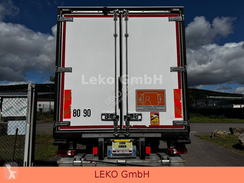 شاحنة Renault D Mit Carrier Sp 850
