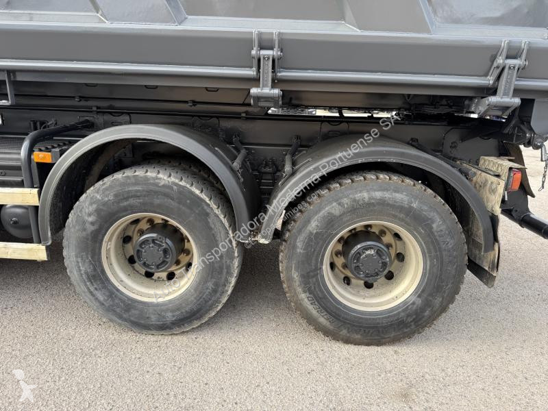 شاحنة Volvo 420