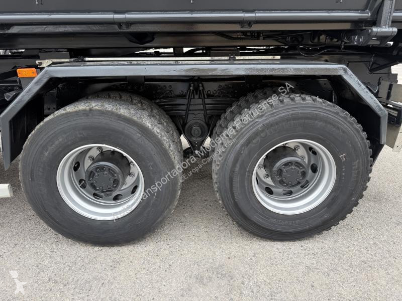 شاحنة Renault 380 DXI