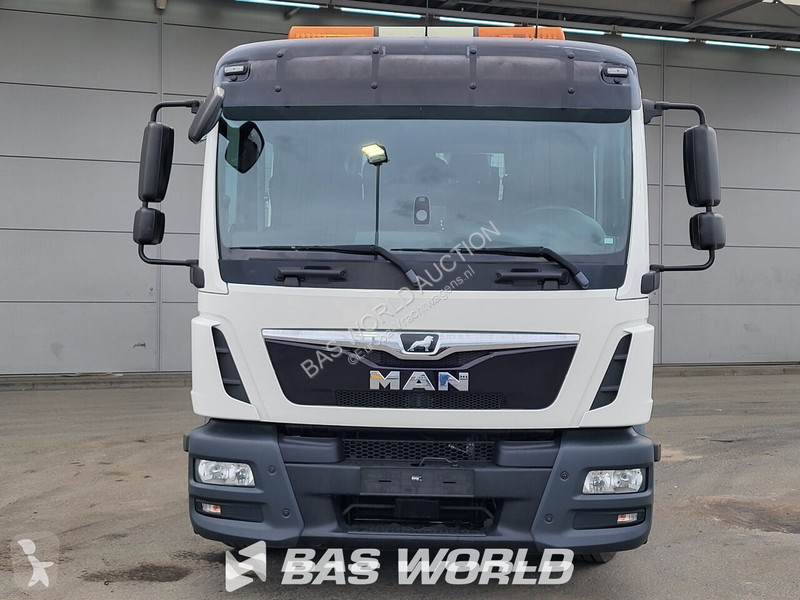 Грузовик MAN 12.250