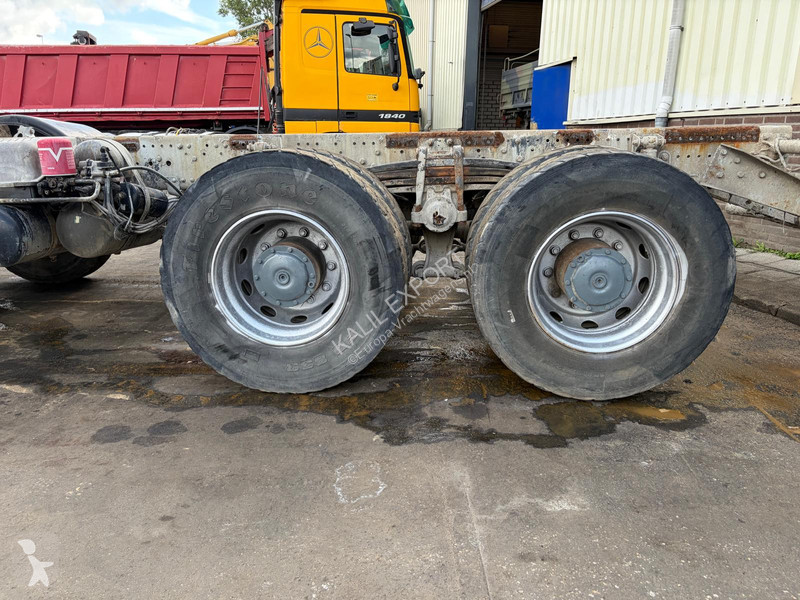 Camión Mercedes 4140 Chassis Cabine - 8x4 -...