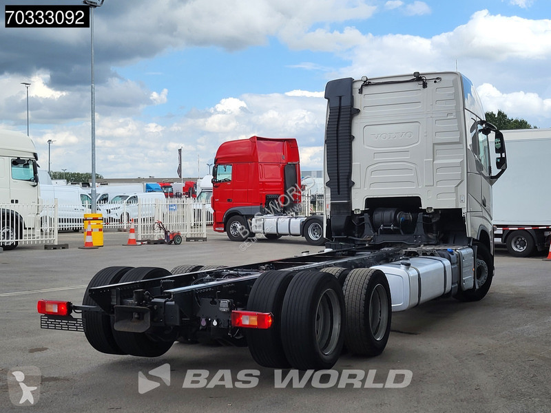 Camion Volvo 460  6X2 chassis Full Air...