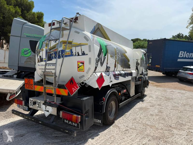 Camion MAN  12.414