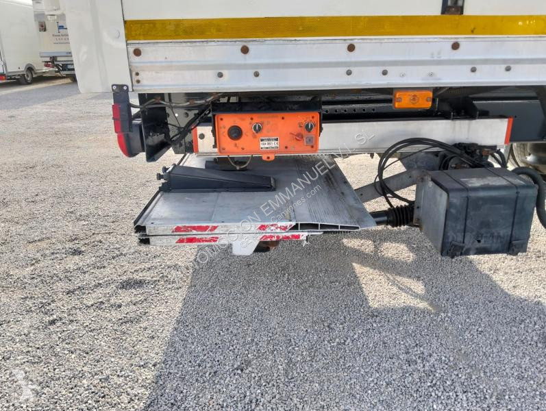 Camion Renault 220.12