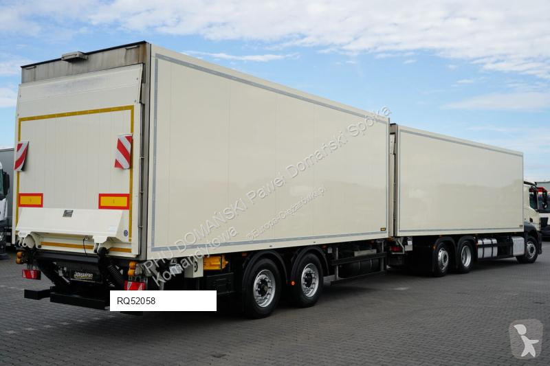Vrachtwagen Mercedes / TANDEM
