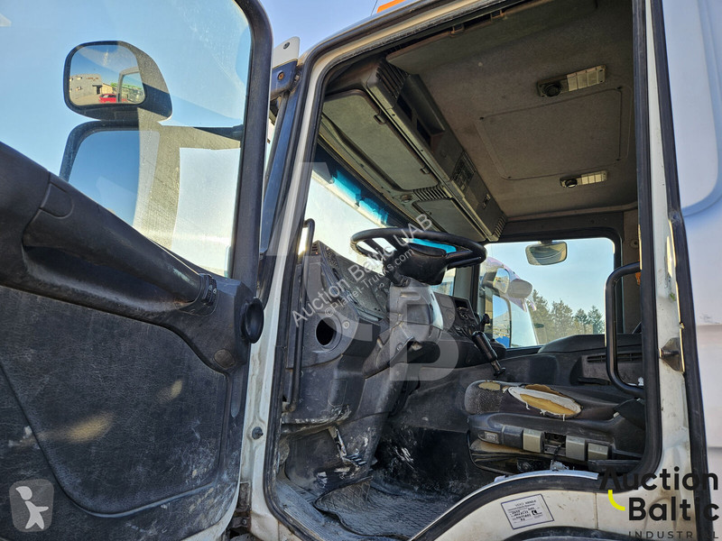Camion Scania P 94 B