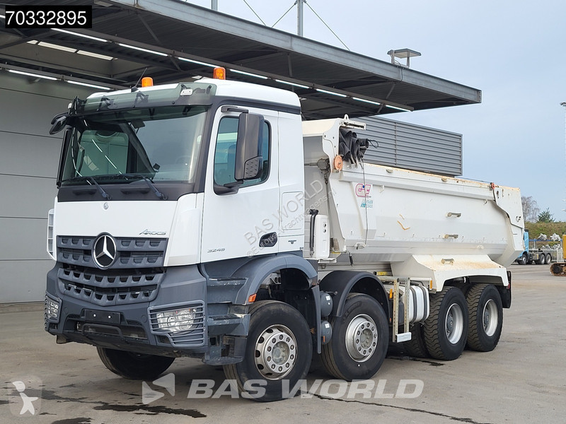 Vrachtwagen Mercedes 3245 8X4 16m3 tipper...