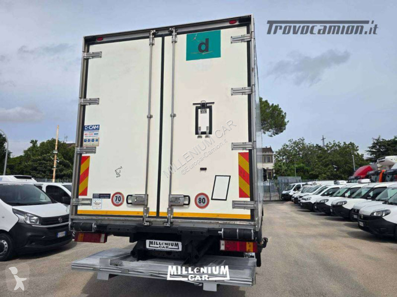 Camion Iveco 360 E5 CELLA 9,60 GRUPPO SPONDA...