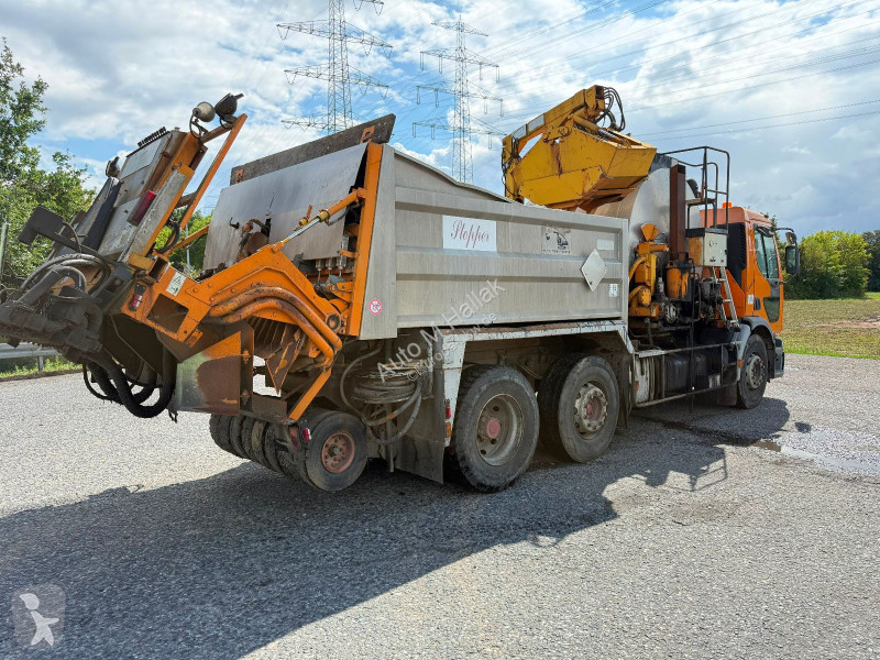 Vrachtwagen Renault 300 6x2 Bitumen / Asfalt Kran