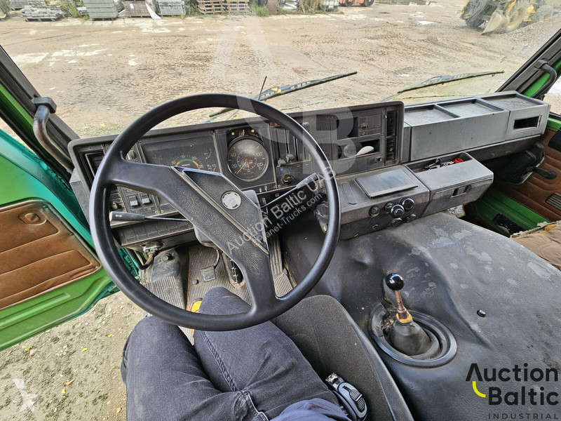 Camión Scania 92 M