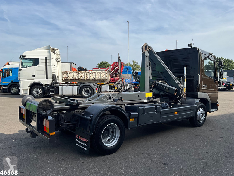 Camión Mercedes 818 Fassi 4 Tonmeter laadkraan