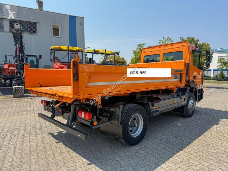 Vrachtwagen Mercedes 1530