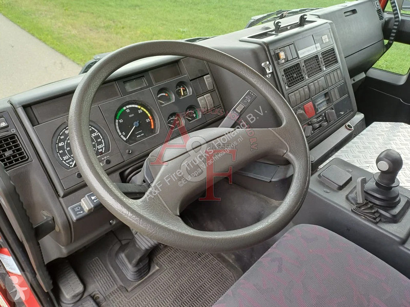 Camión Iveco Cursor 190E44W Magirus 4x4