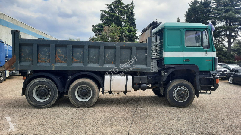 Vrachtwagen MAN 27372 6x6