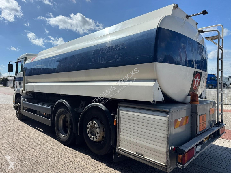 Vrachtwagen MAN 26.313, Fuel, 5 compartments,...