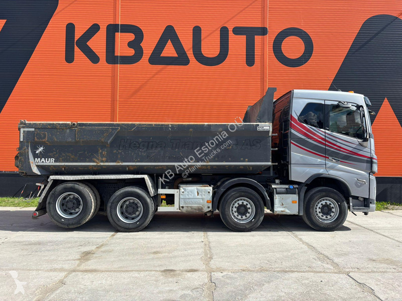 Camión Volvo 750 8x4 RETARDER / TANDEM AXLE...
