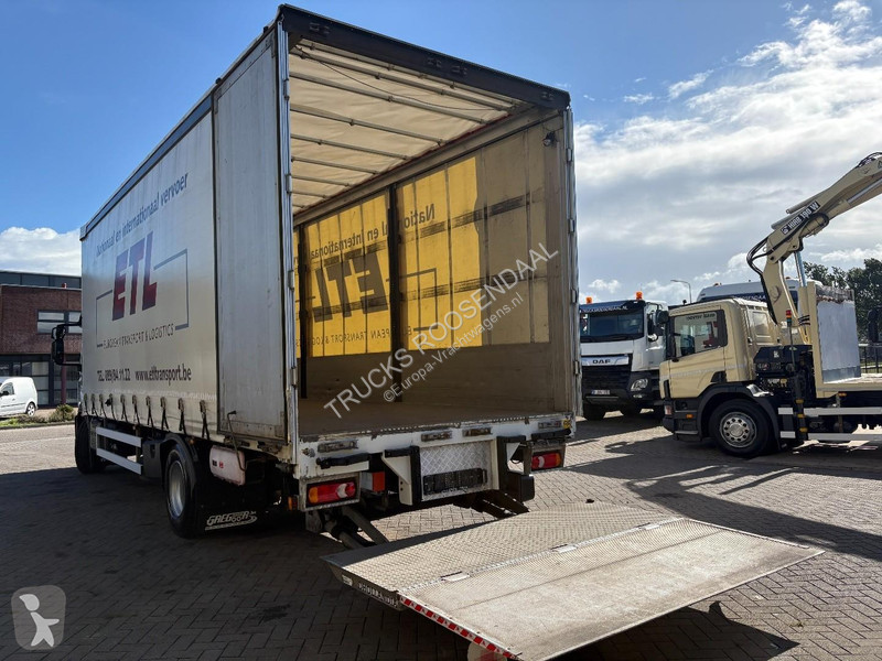 Camión Iveco 160E25 + LOADLIFT + SLIDING ROOF +...