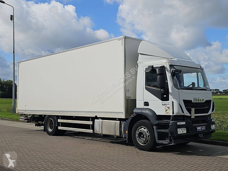 Camión Iveco AD190S42 STRALIS