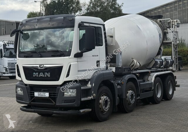 Camion MAN 32.430 8x4 BB Betonmischer