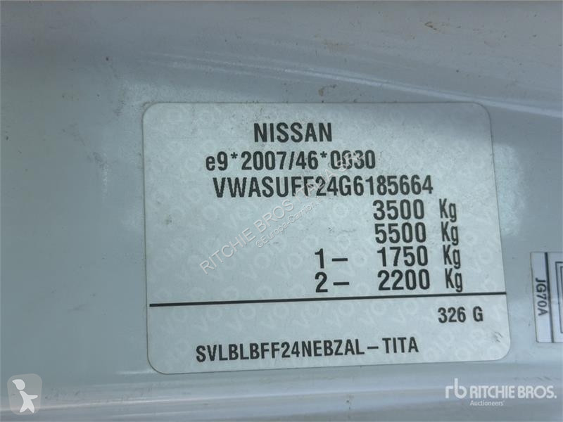 Вантажівка Nissan Socage DA320 19 m on Nissan...