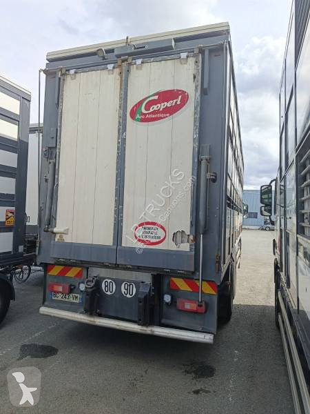 Camión Volvo 420