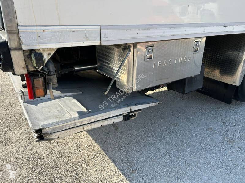 Camión Iveco 260 S 45