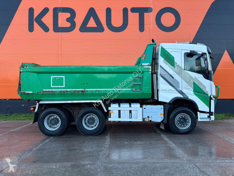 Camión Volvo 540 6x4 RETARDER / BOX L=4643 mm