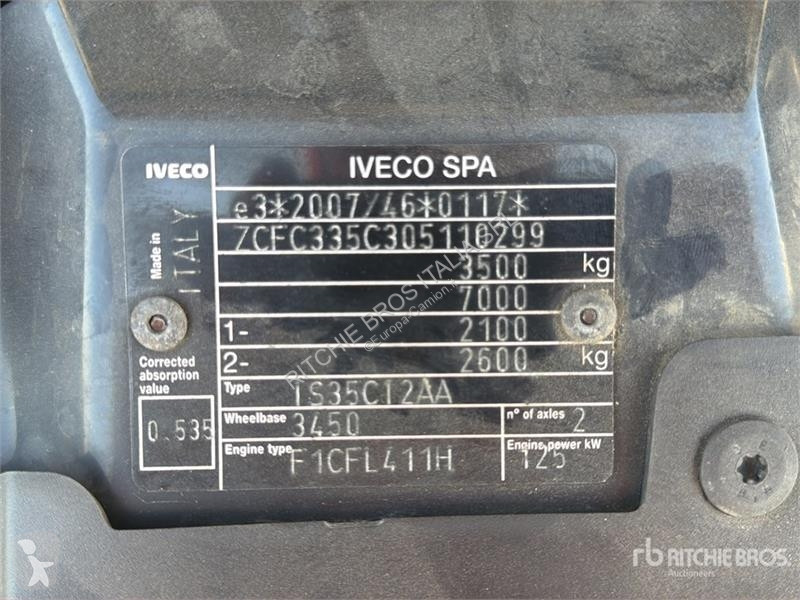 Furgoneta Iveco 35C17 Crew Cab Flatbed Truck