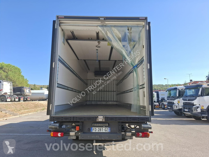 Camión Renault D Wide Renault D Wide 4x2 Box Body