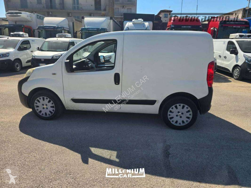 Camión Peugeot PEUGEOT BIPPER 1.3MJT  2013