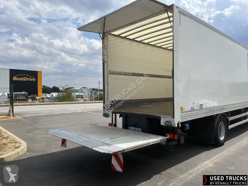 Camión Renault D Wide