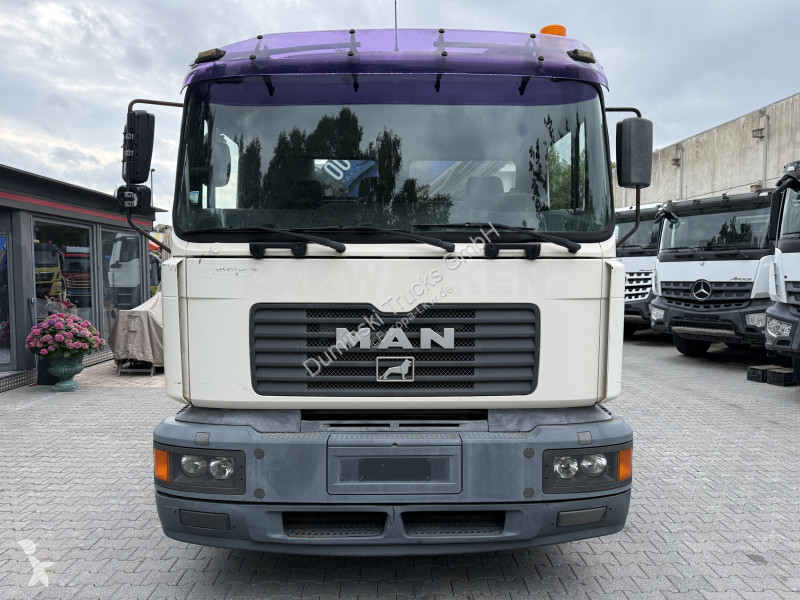 Kamion MAN F2000 Kran HMF 2000 bis 23 Meter